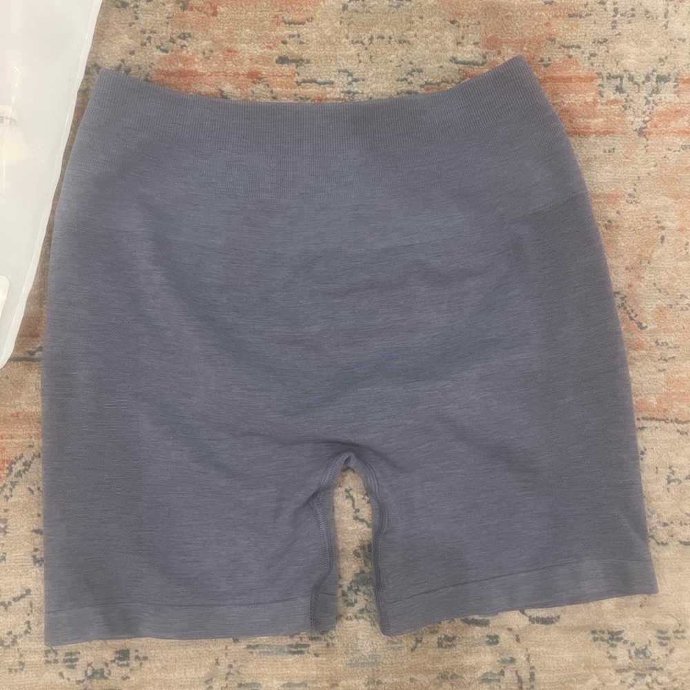 Alphalete amplify shorts